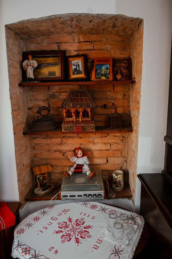 Гостевой дом Casa Pe Valea Hartibaciului Barcut Экстерьер фото
