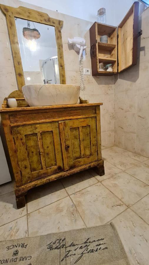 Гостевой дом Casa Pe Valea Hartibaciului Barcut Экстерьер фото